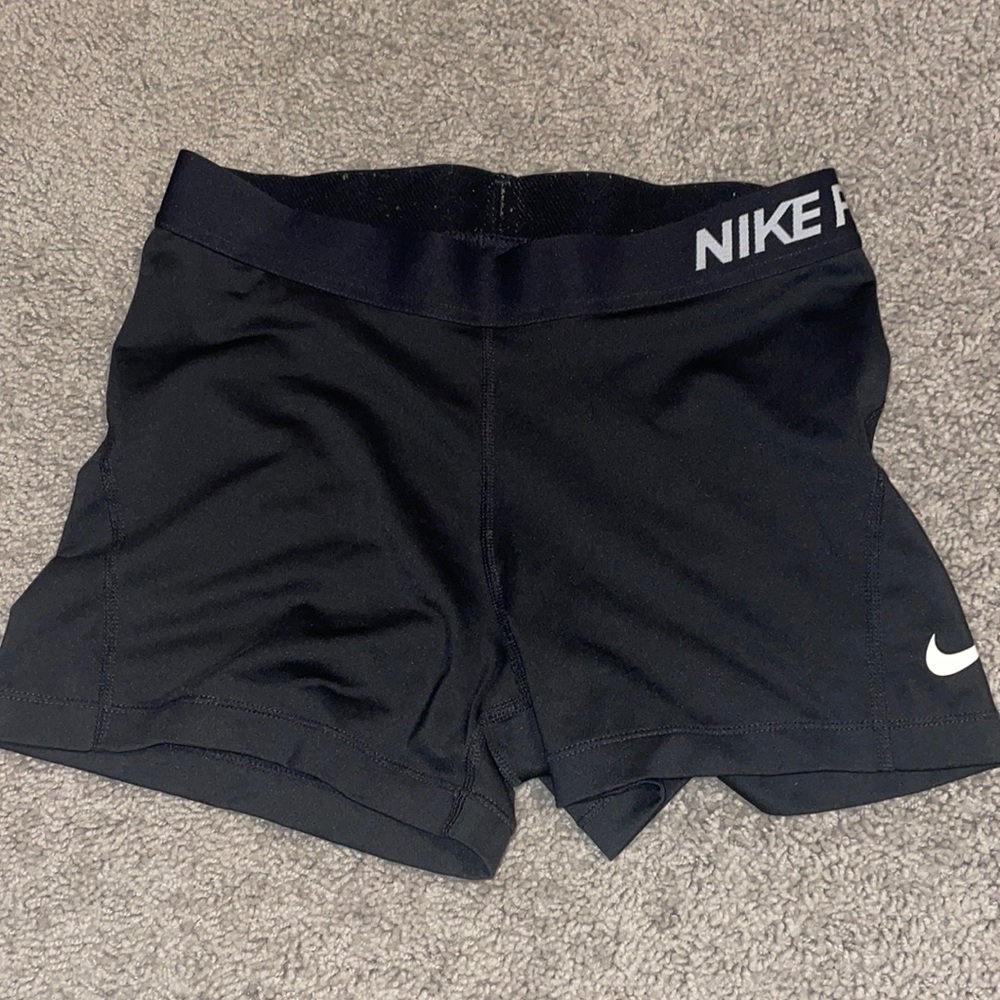 medium Nike spandex